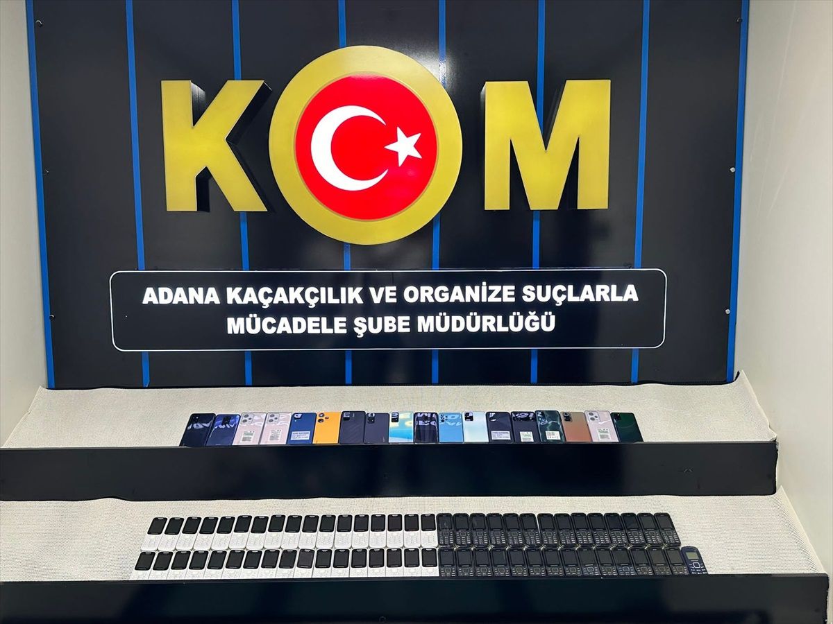 Adana\'da Kaçak Ürün Operasyonunda 12 Şüpheli Gözaltına Alındı
