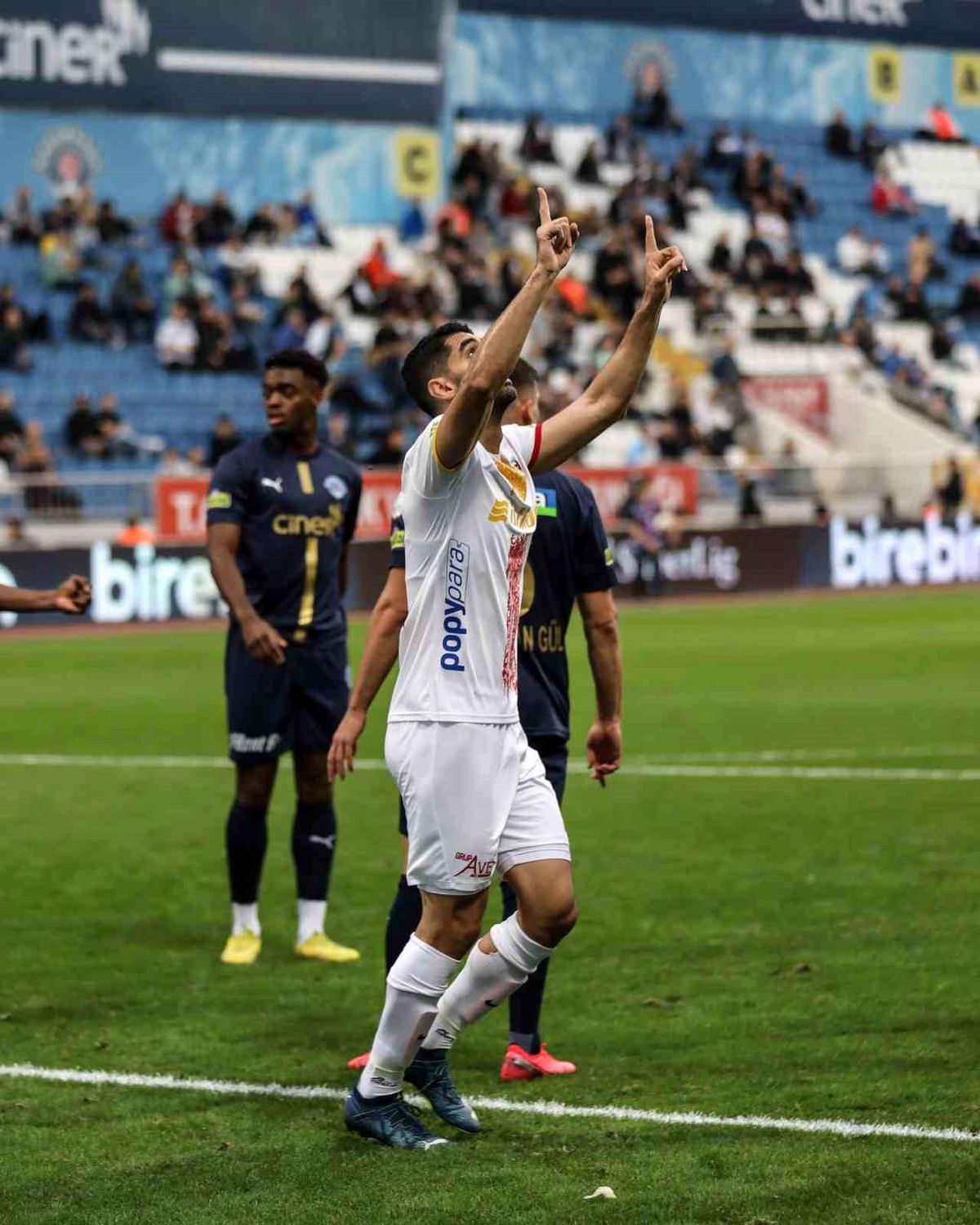 Ali Karimi, Kasımpaşa maçında gol atarak gol orucunu bozdu