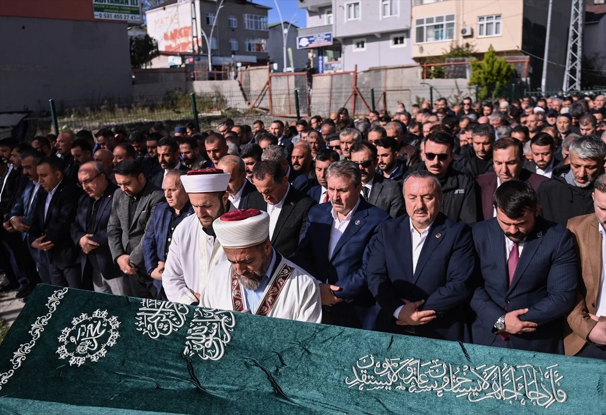 BBP Genel Başkanı Mustafa Destici, Dursun Çağlayan\'ın ağabeyinin cenaze törenine katıldı