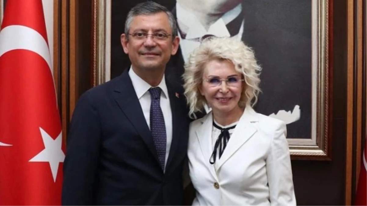 CHP Genel Başkanı Özel, Kılıçdaroğlu\'nun 37 yıllık çalışma arkadaşı Şükran Kütükçü ile devam kararı aldı