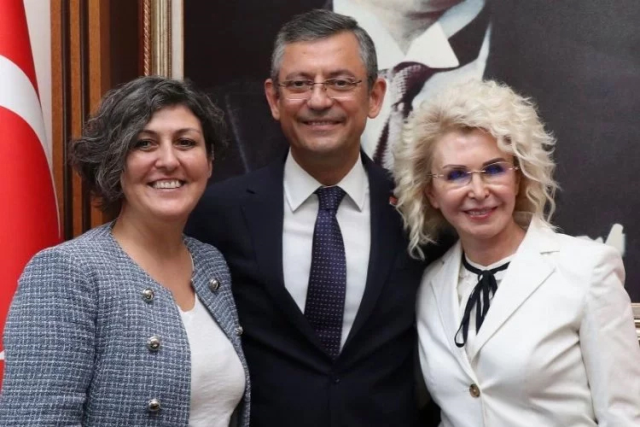 CHP lideri Özel, Kılıçdaroğlu'nun 37 yıllık çalışma arkadaşı Şükran Kütükçü ile devam karar aldı