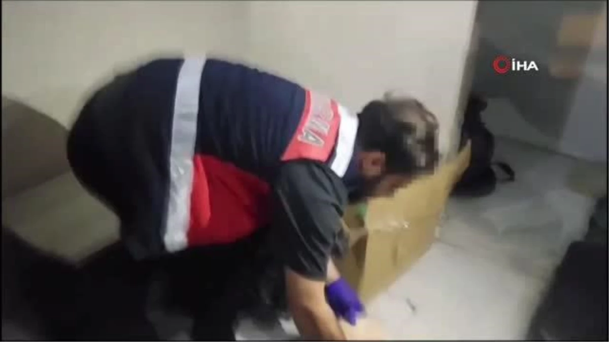 İstanbul\'da büyük uyuşturucu operasyonu: 18 kilogram skunk ele geçirildi