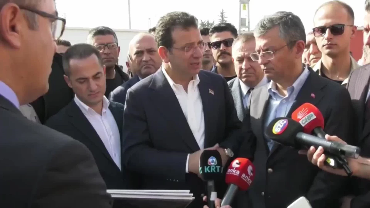 CHP Genel Başkanı Özgür Özel, İstanbul Büyükşehir Belediye Başkanı Ekrem İmamoğlu ile birlikte Antakya Geçici Barınma Alanı\'nın açılışını yaptı