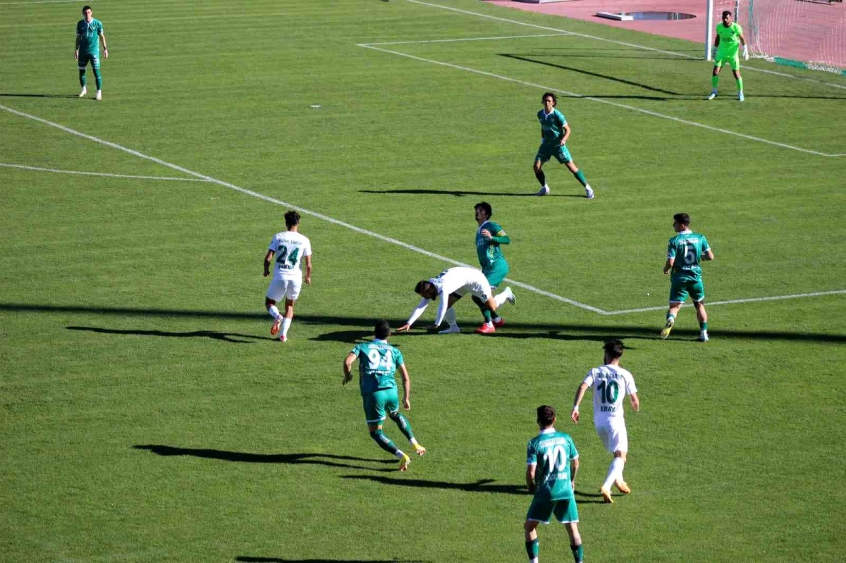 Kırklarelispor, Bursaspor\'u 3-0 mağlup etti