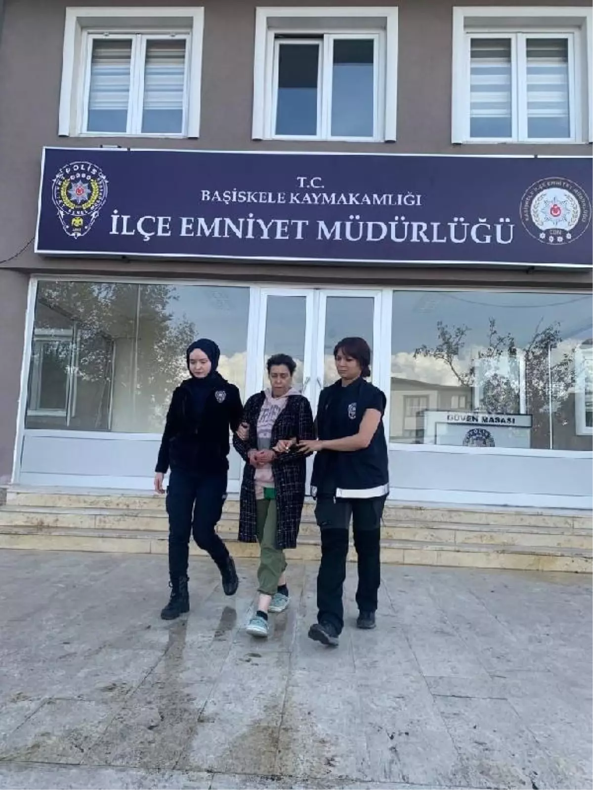 26 Yıl Hapis Cezası Bulunan Kadın Tutuklandı