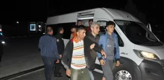 Karaman'da Afganistan uyruklu 11 kişi kumar oynarken suçüstü yakalandı