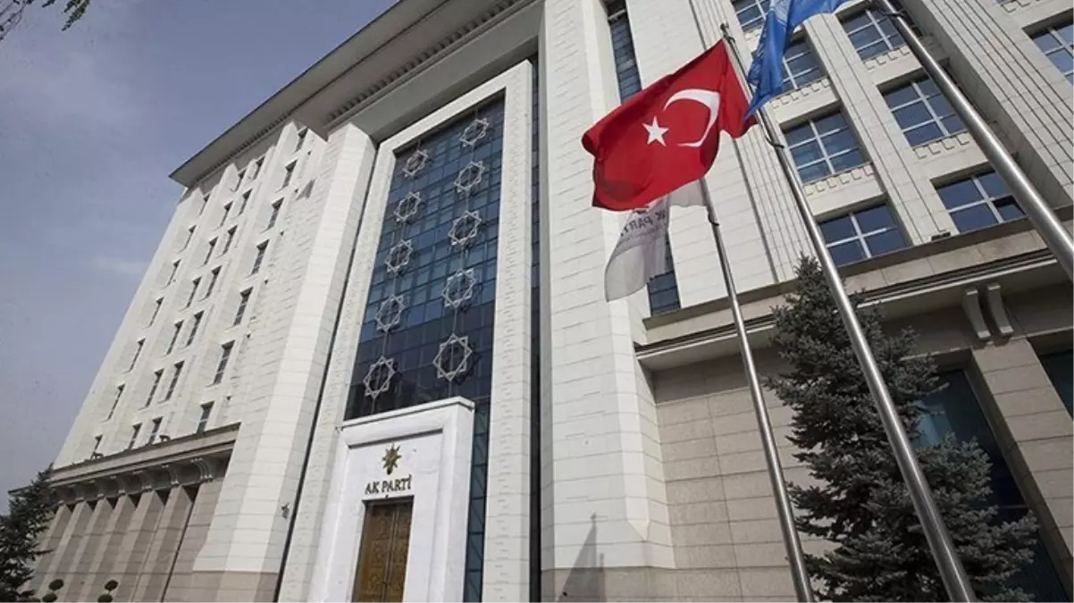 AK Parti\'de yerel seçim için aday adaylığı başvuruları 22 Kasım\'a ertelendi