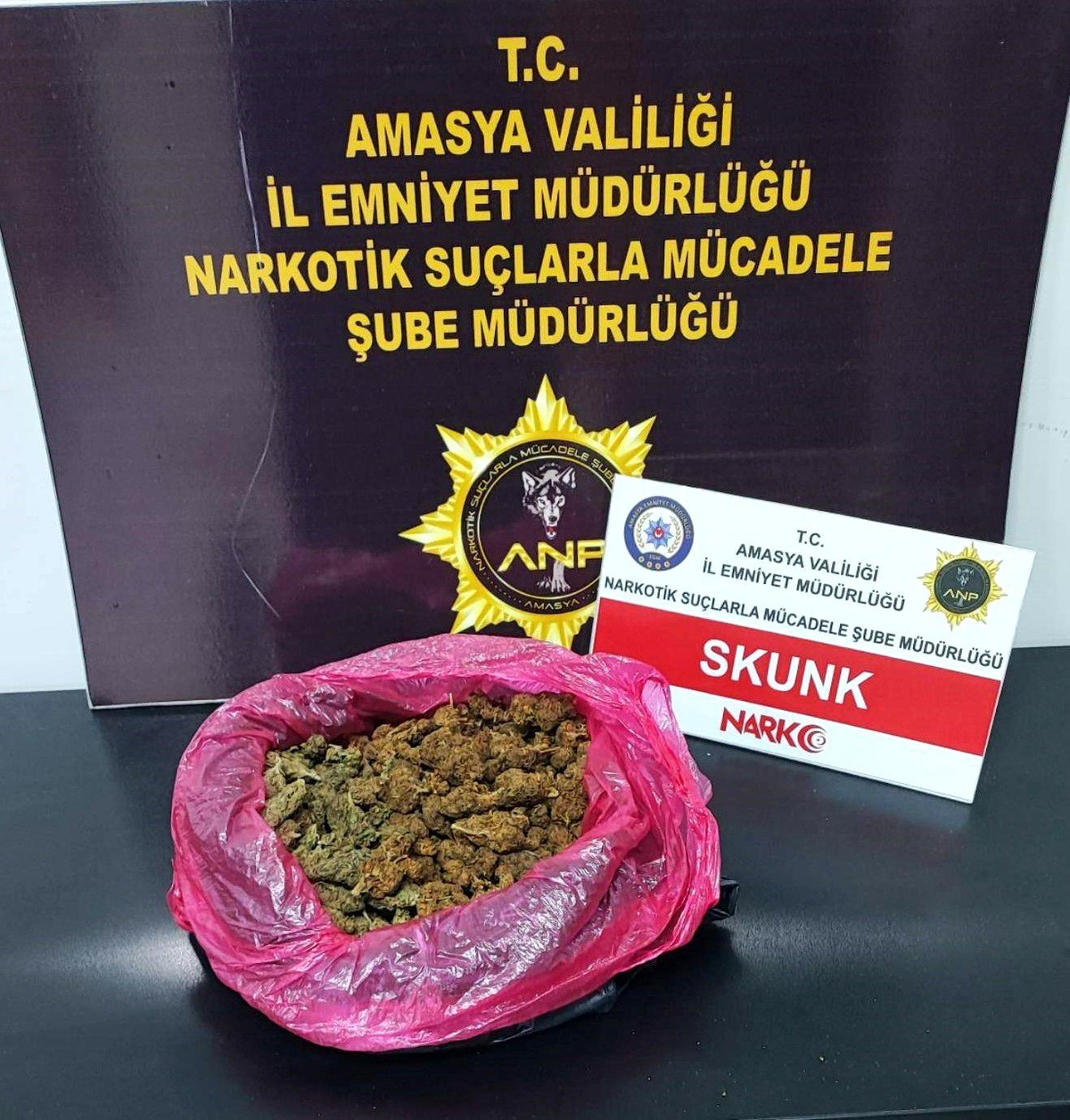 Amasya\'da Uyuşturucu Operasyonu: 9 Kişi Yakalandı