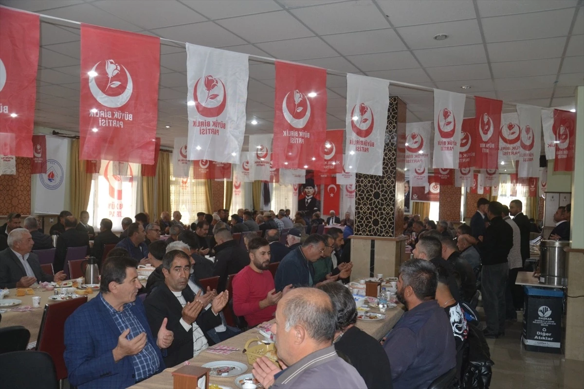 BBP Sivas İl Başkanı Ahmet Polat, Şarkışla\'da Partililerle Buluştu