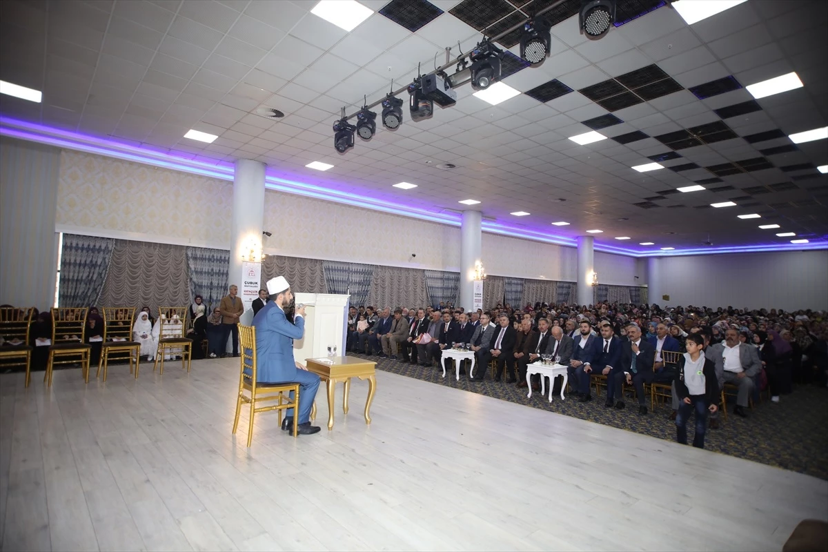 Ankara\'da Ebu Hanife Kuran Kursu\'nda Hafızlık İcazet Töreni