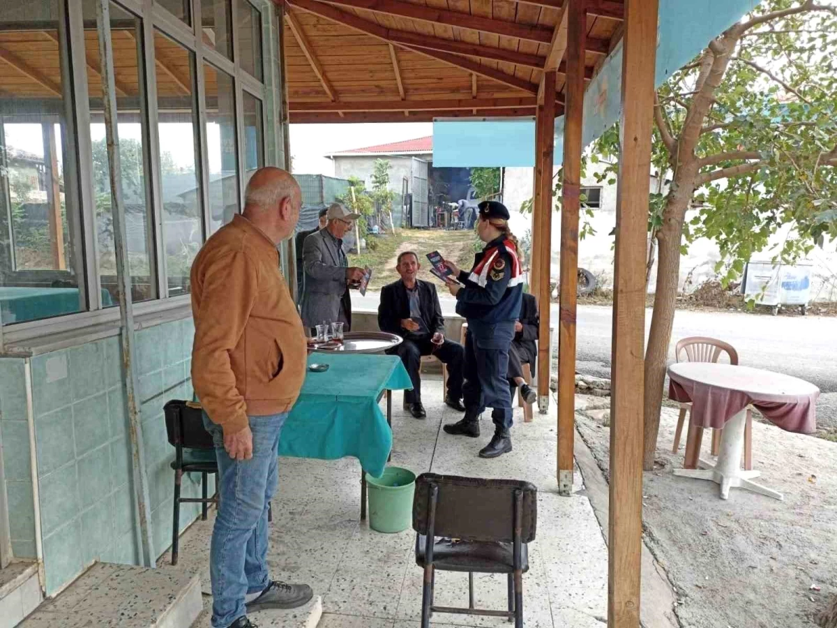 Edirne\'de Jandarma Ekipleri KADES Uygulamasını Tanıttı