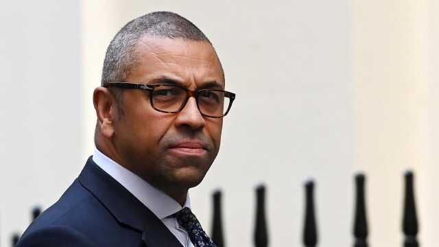 Filistin'e destek yürüyüşlerine tepki gösteren İngiltere İçişleri Bakanı Suella Braverman görevden alındı Filistin'e destek yürüyüşlerine tepki gösteren İngiltere İçişleri Bakanı Suella Braverman görevden alındı