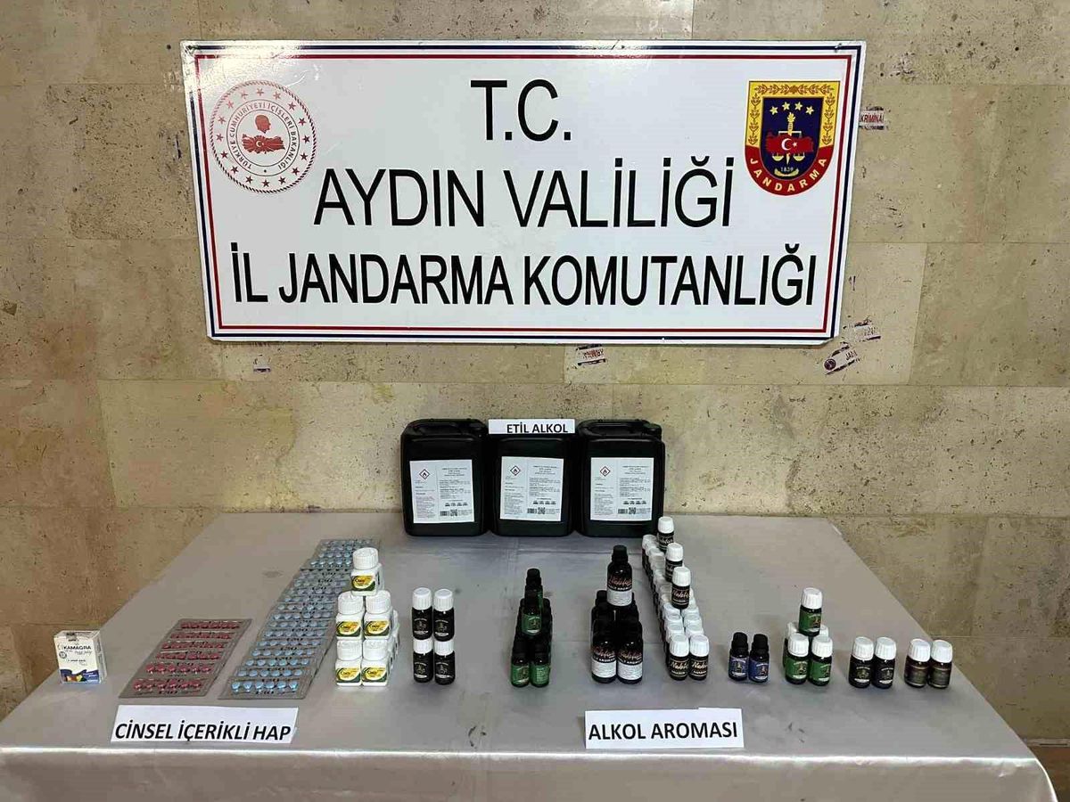 Aydın\'da Kaçak ve Sahte Alkol İle İlaç Operasyonu: 15 Litre Etil Alkol ve 450 Adet Cinsel İçerikli Hap Ele Geçirildi