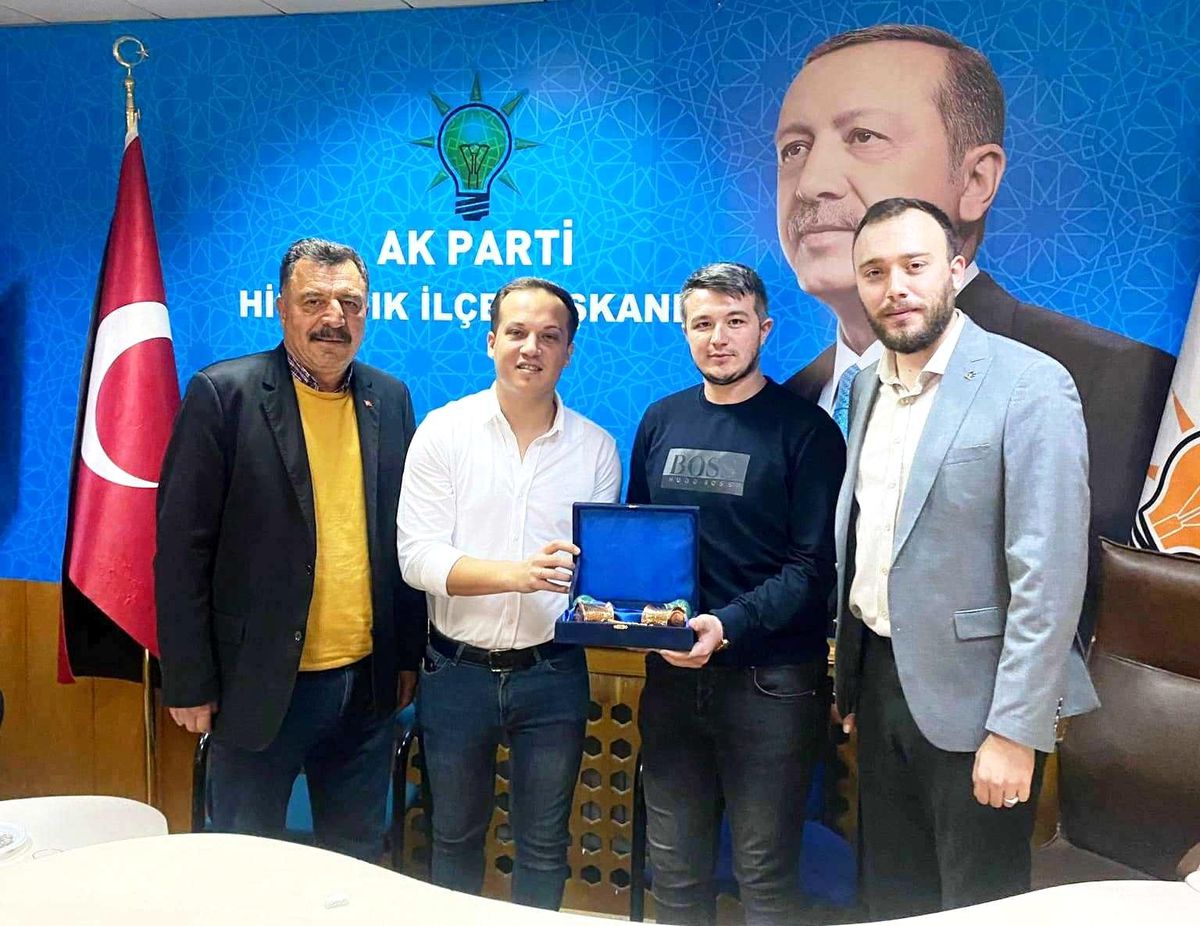 AK Parti Hisarcık İlçe Gençlik Kolları Başkanlığında Devir Teslim Töreni