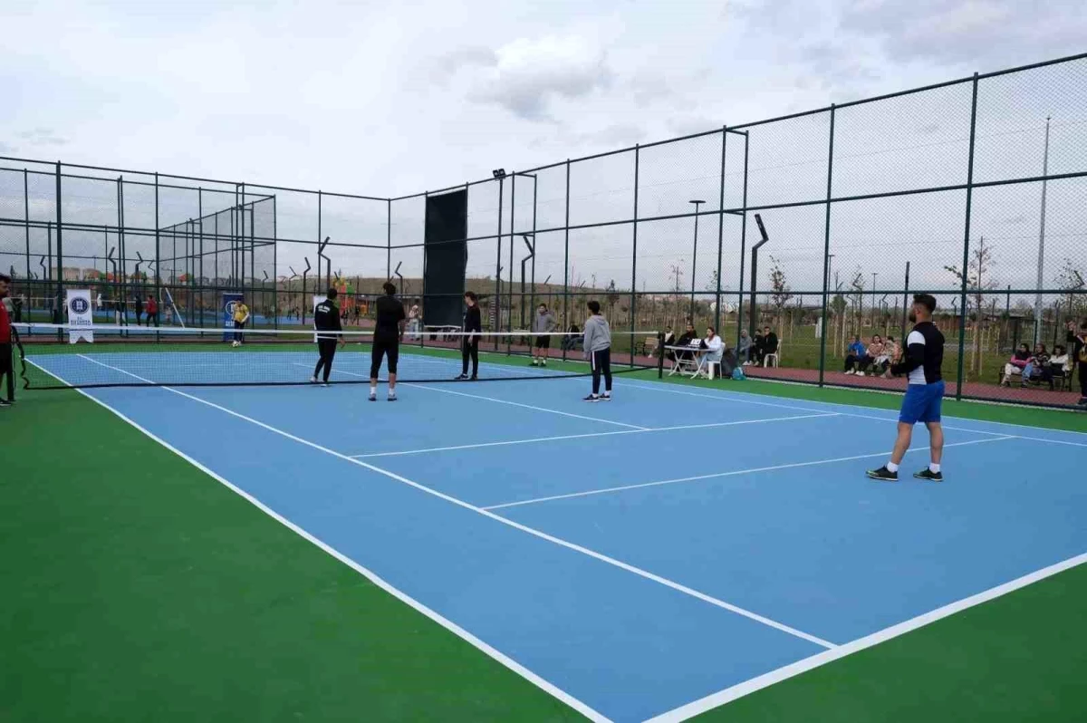 Kütahya\'da Ayak Tenisi Turnuvası Düzenlendi