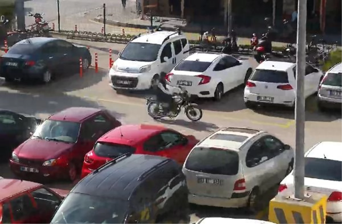 Adana\'da Motosiklet Hırsızlığı Yapan Çift Yakalandı