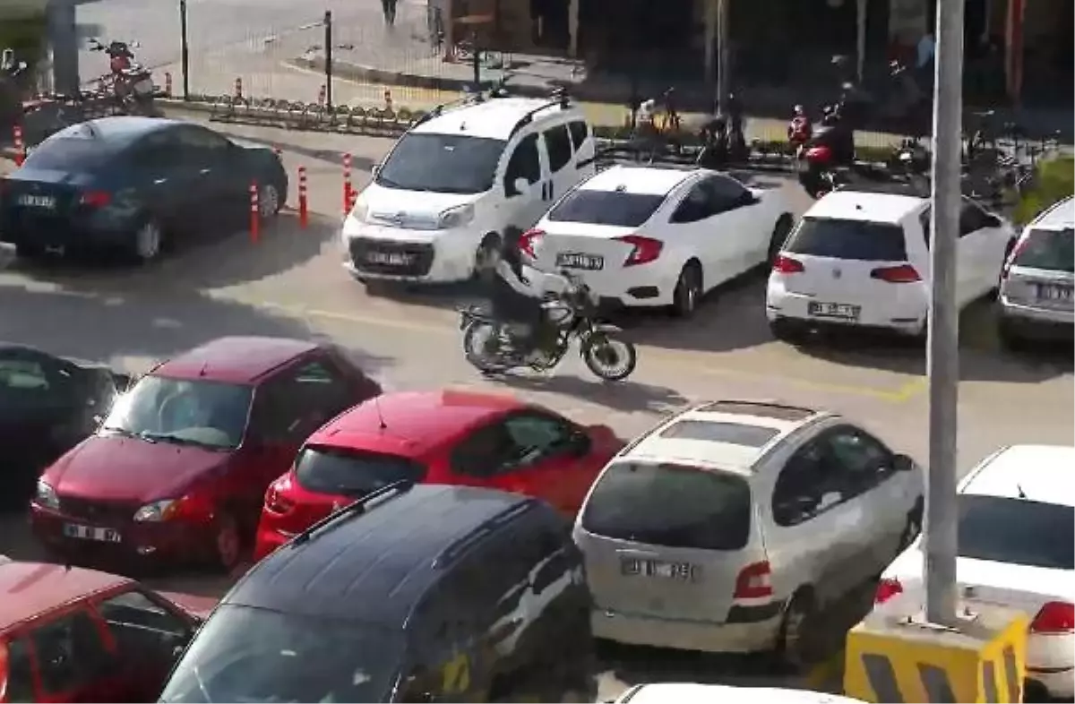 Adana'da Motosiklet Hırsızlığı Yapan Çift Yakalandı