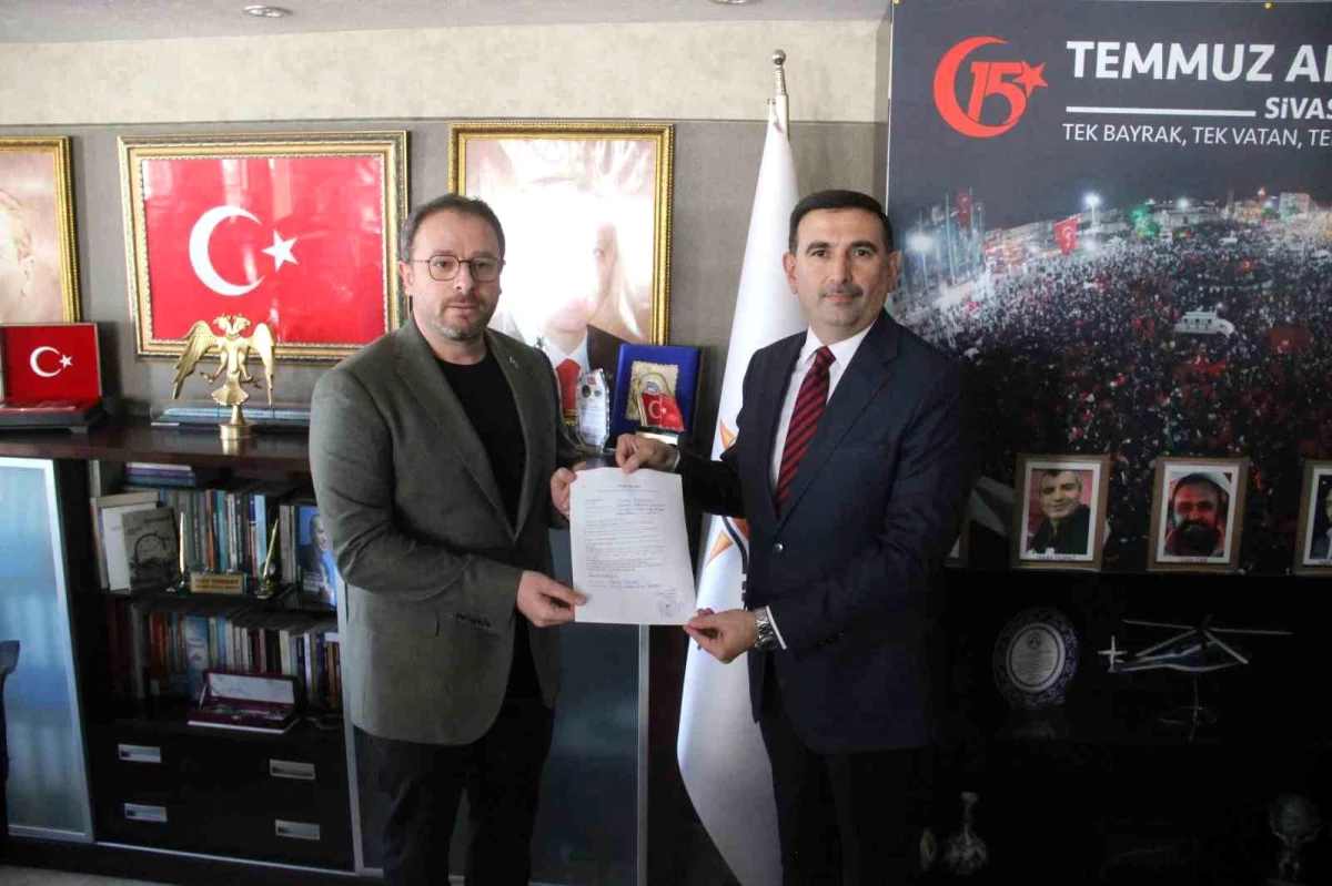 Sivas Belediye Başkan Yardımcısı Turan Topgül Aday Adaylığını Açıkladı