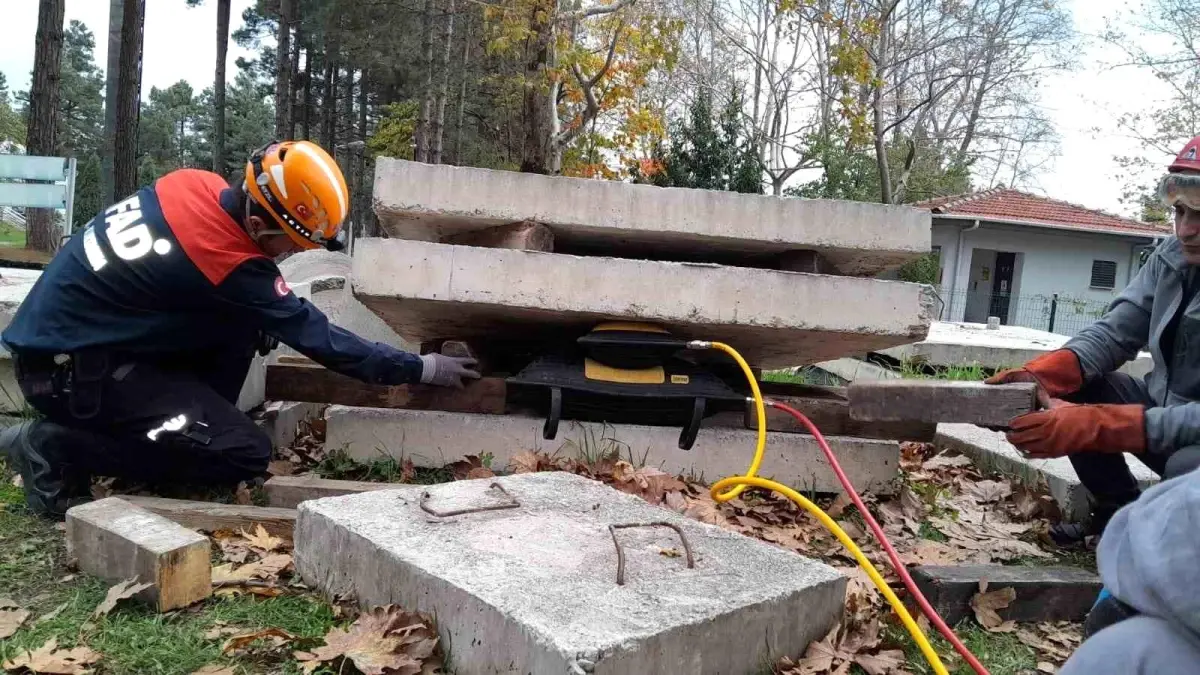 Sakarya\'da AFAD Gönüllüleri Hafif Arama Kurtarma Eğitimi Aldı