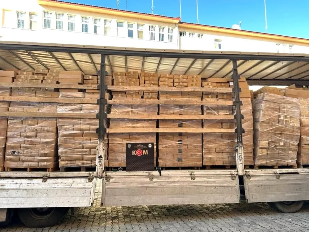 Ağrı\'da Kaçakçılık Operasyonu: 2 Milyon TL Değerinde Malzeme Ele Geçirildi