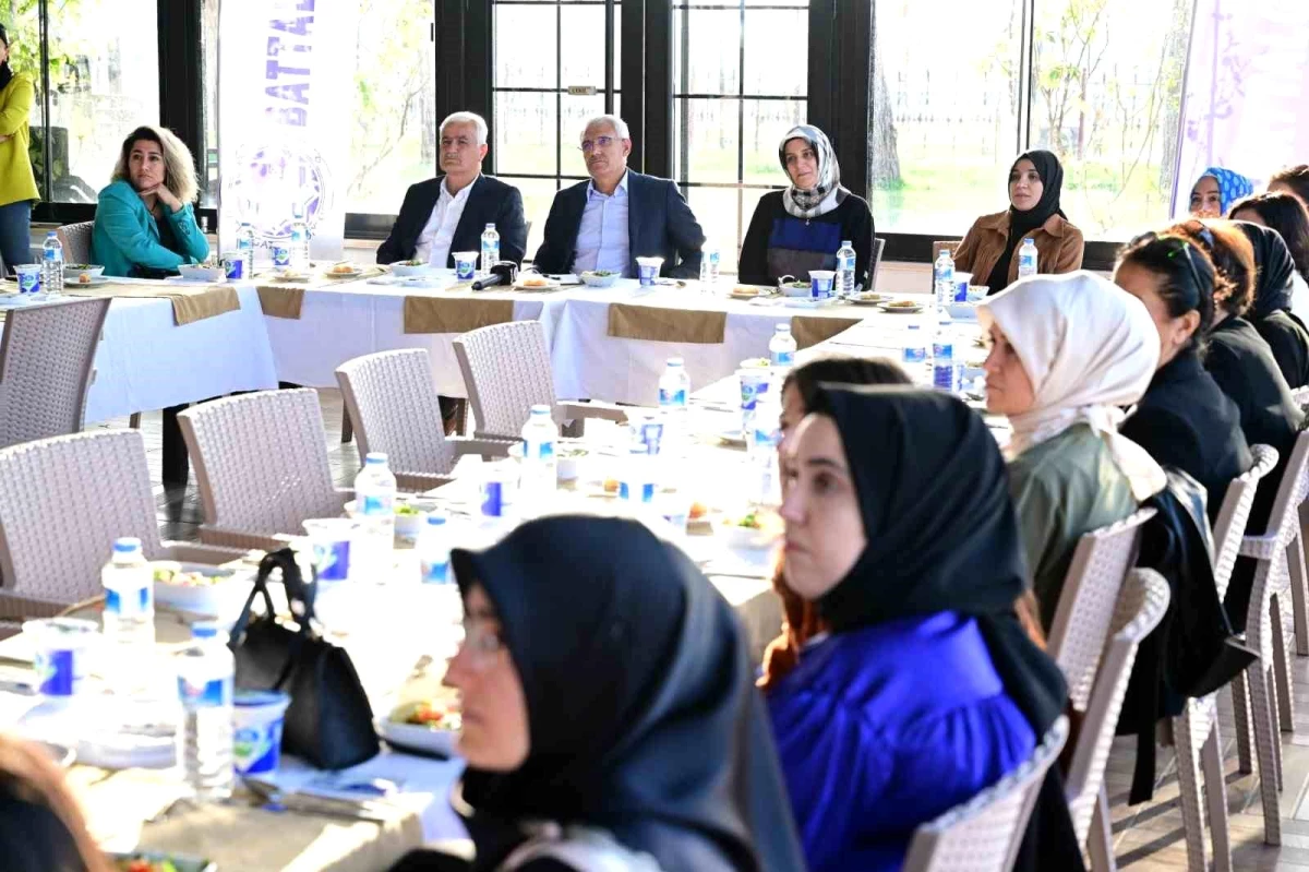Battalgazi Belediye Başkanı Osman Güder, Kadın Yöneticilerle Buluştu