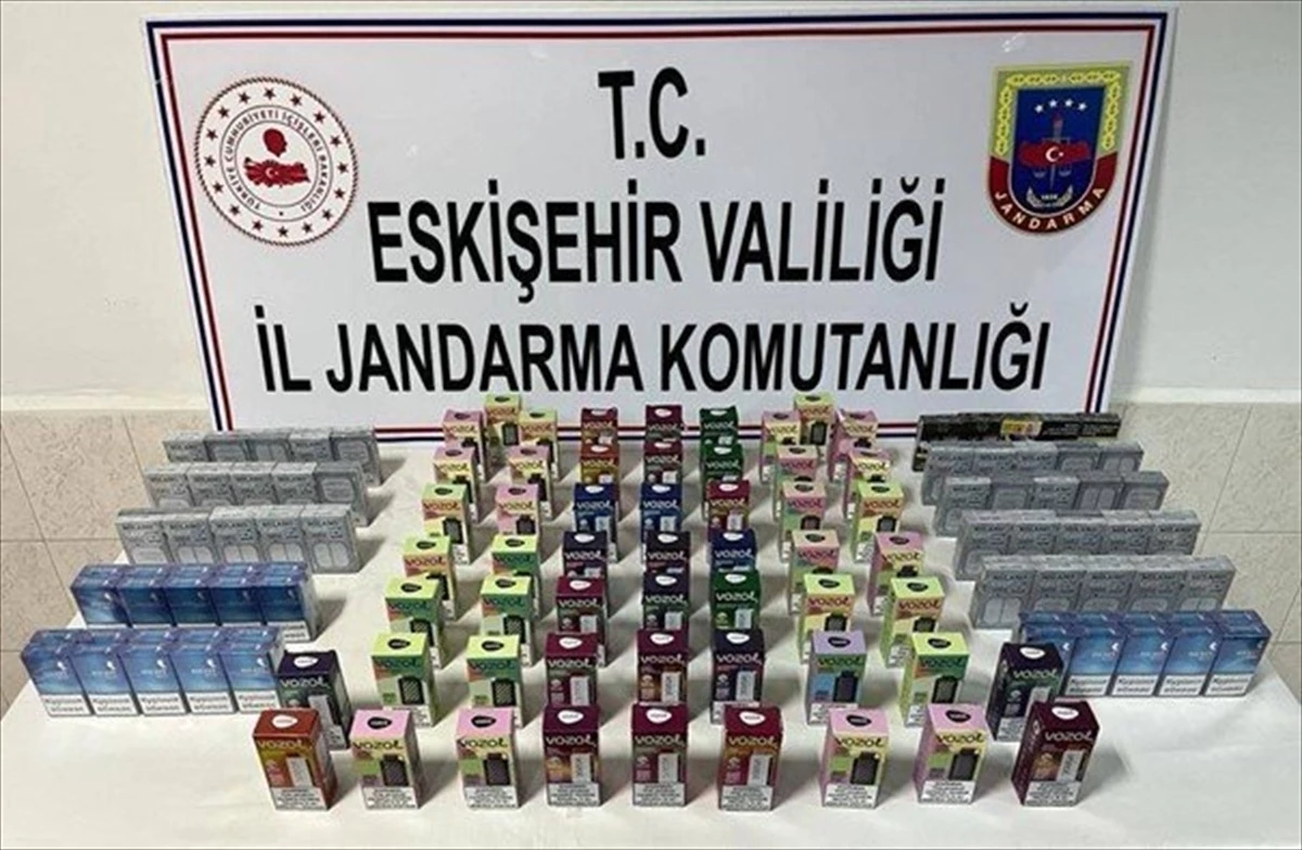Eskişehir\'de Kaçak Sigara Operasyonu: 55 Elektronik Sigara ve 110 Paket Sigara Ele Geçirildi