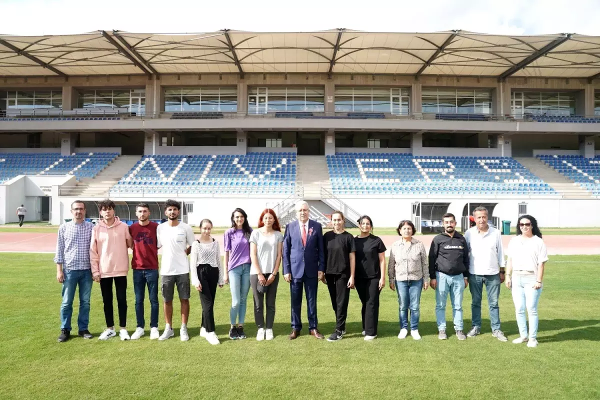 Ege Üniversitesi Stadyumu Kışa Hazır