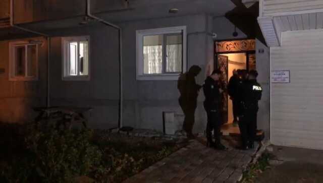 İnegöl'de bir garip olay! Eve giren hırsızlar ev sahibine kapıyı açmadı pencereden atlayarak kaçtı