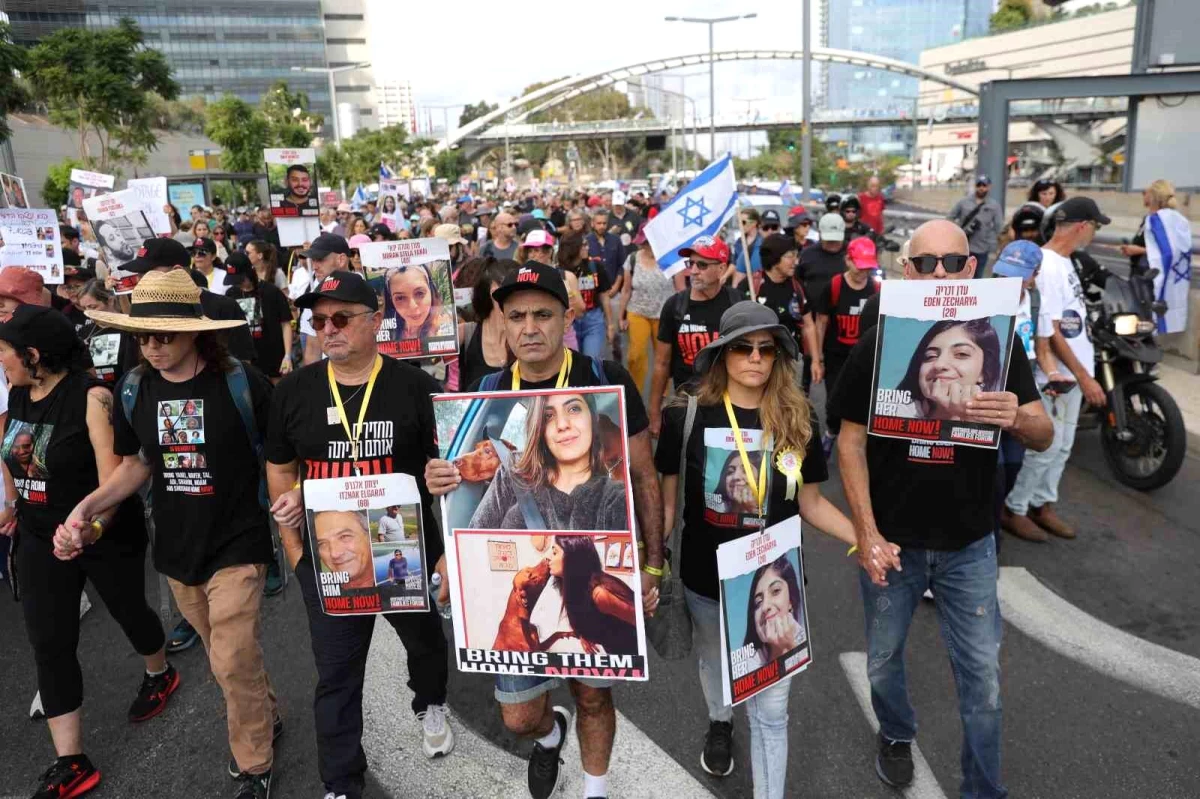 Gazze Şeridi\'ndeki İsrailli Esirlerin Aileleri Başbakanlık Konutu\'na Yürüyor