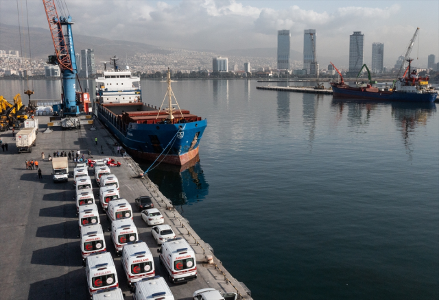 İzmir'den yola çıkan insani yardım gemisi Mısır'a ulaştı