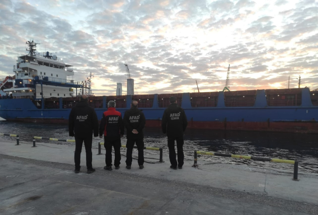 İzmir'den yola çıkan insani yardım gemisi Mısır'a ulaştı