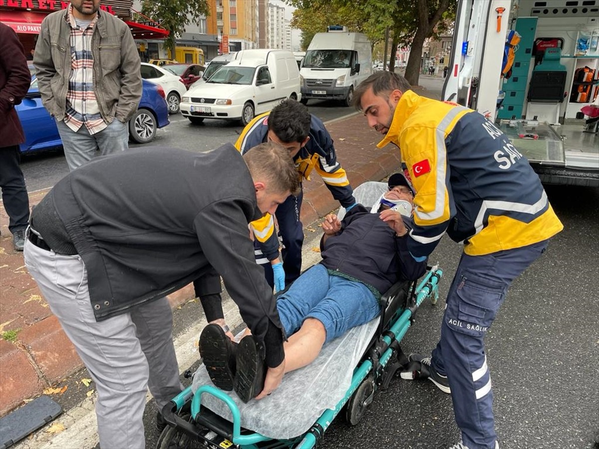 Kayseri\'de trafik kazasında yaya yaralandı