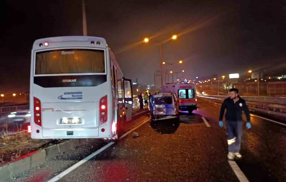 Manisa\'da trafik kazasında 10 kişi yaralandı