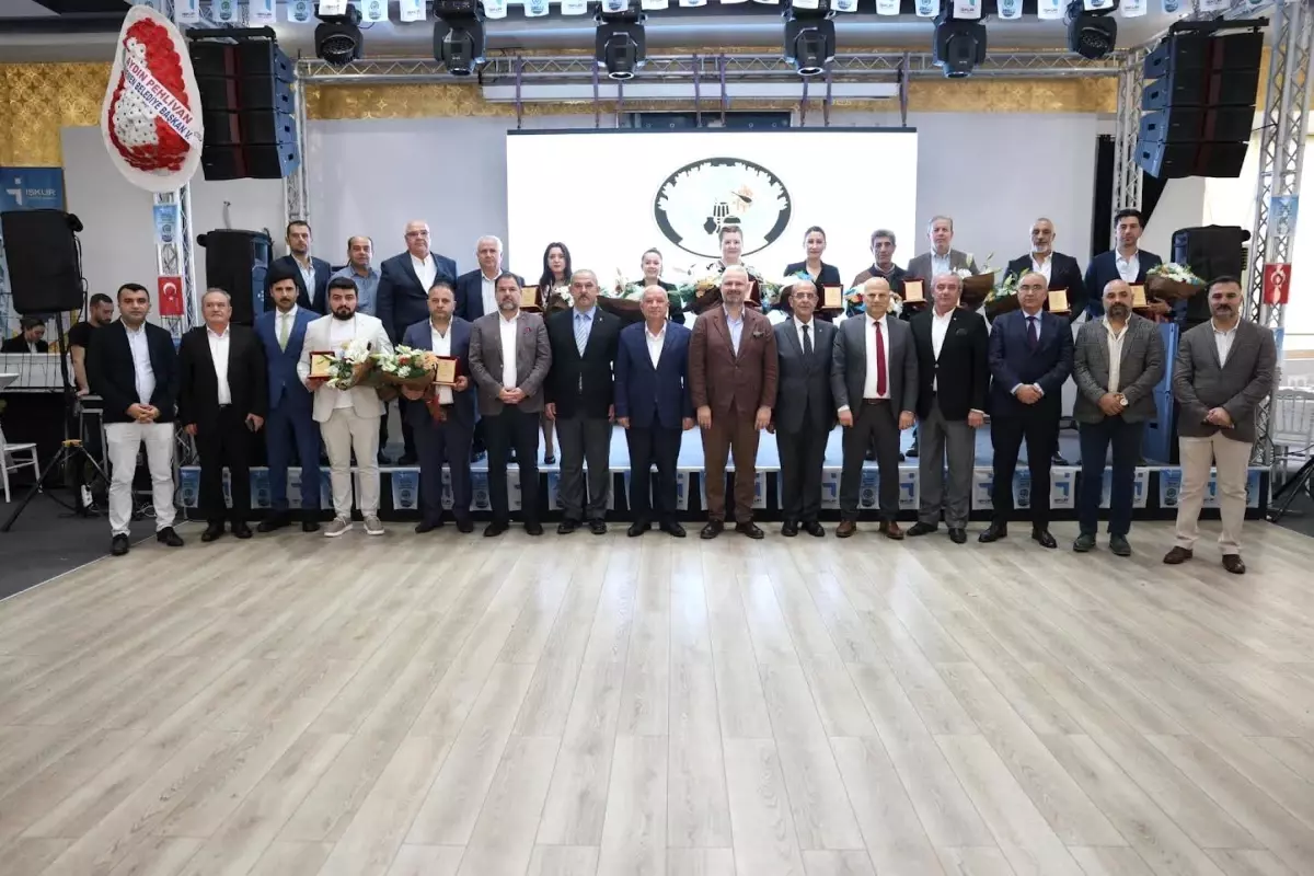 Menemen\'de 3 yılda 10 bin 200 vatandaşa istihdam sağlandı