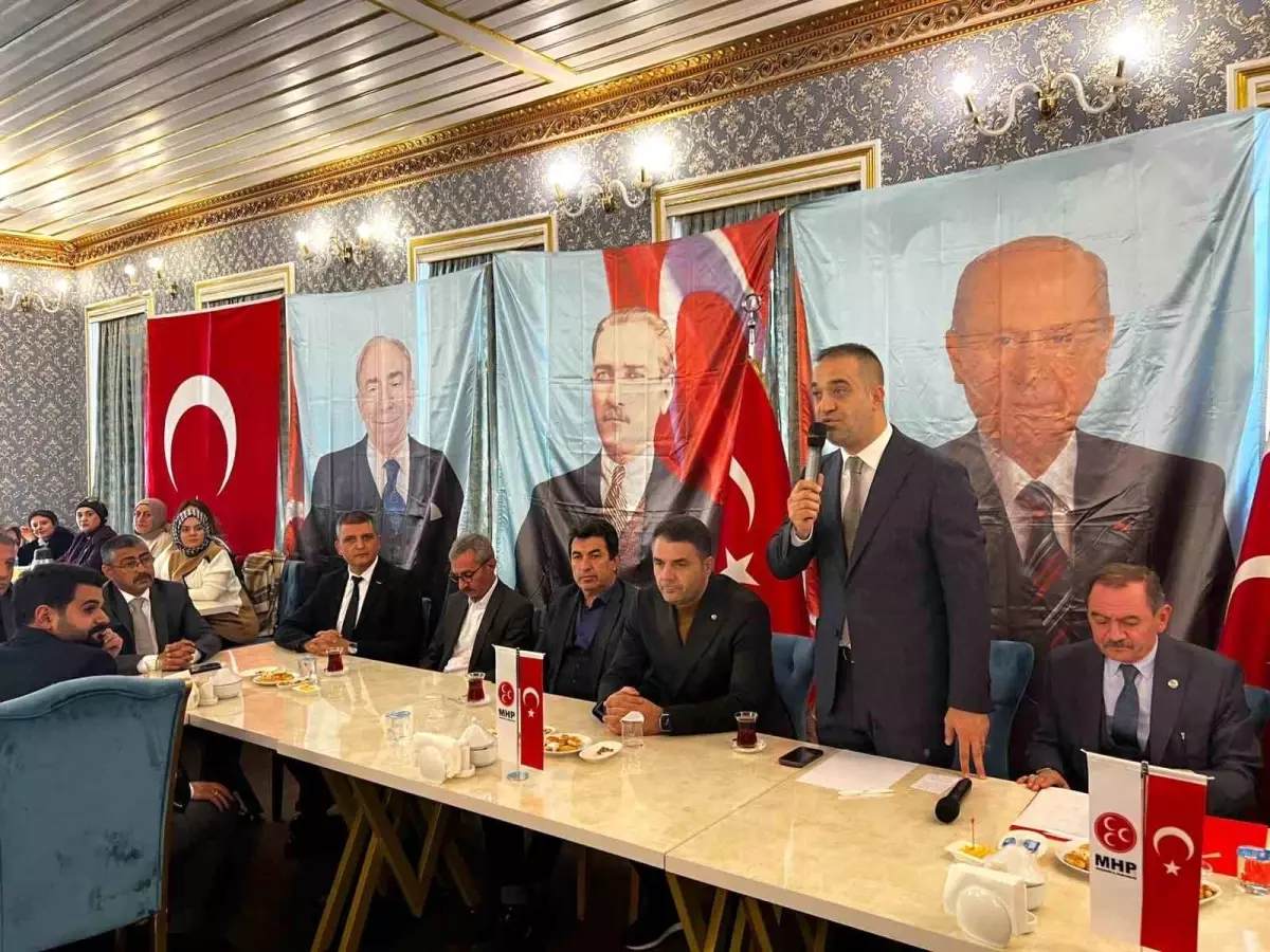 MHP Erzurum İl Başkanı: Yerel seçimlerde belediye taksimi yapmayalım