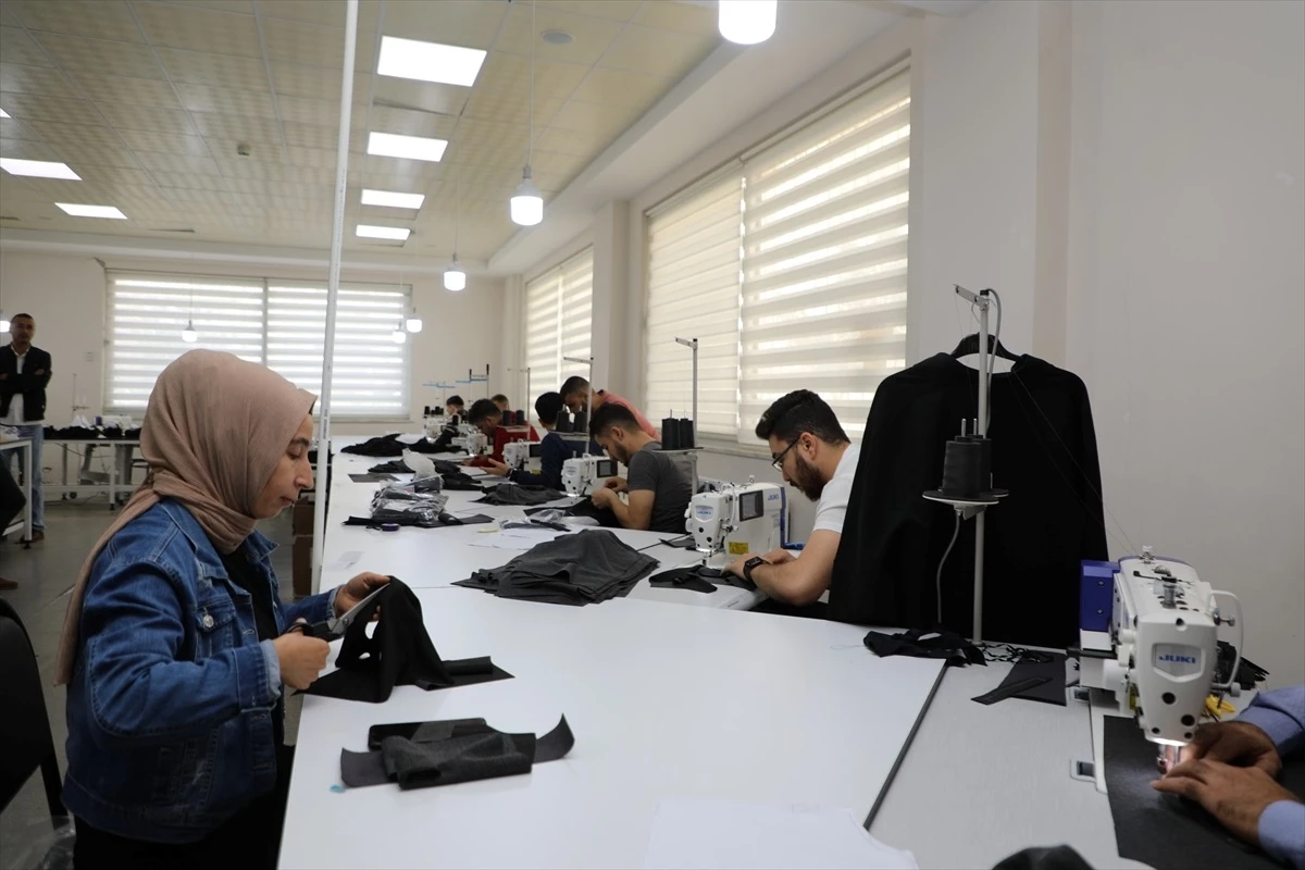 Nizip Belediyesi, Sosyal Girişimcilik Projesi kapsamında tekstil atölyesi kurdu