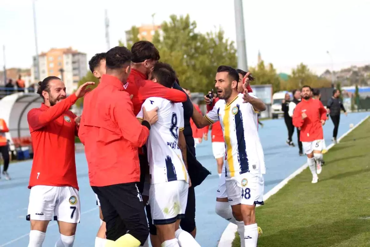 Talasgücü Belediyespor, Karabük İdman Yurdu\'nu 3-0 mağlup etti