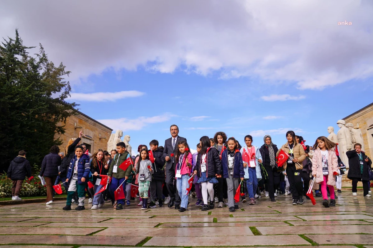 Tepebaşı Belediyesi Belde Evleri Ankara\'ya kültür turu düzenledi