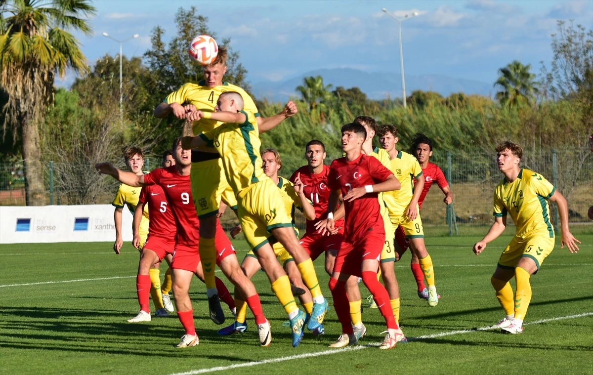 Türkiye 19 Yaş Altı Milli Futbol Takımı, Litvanya\'yı 3-1 yendi