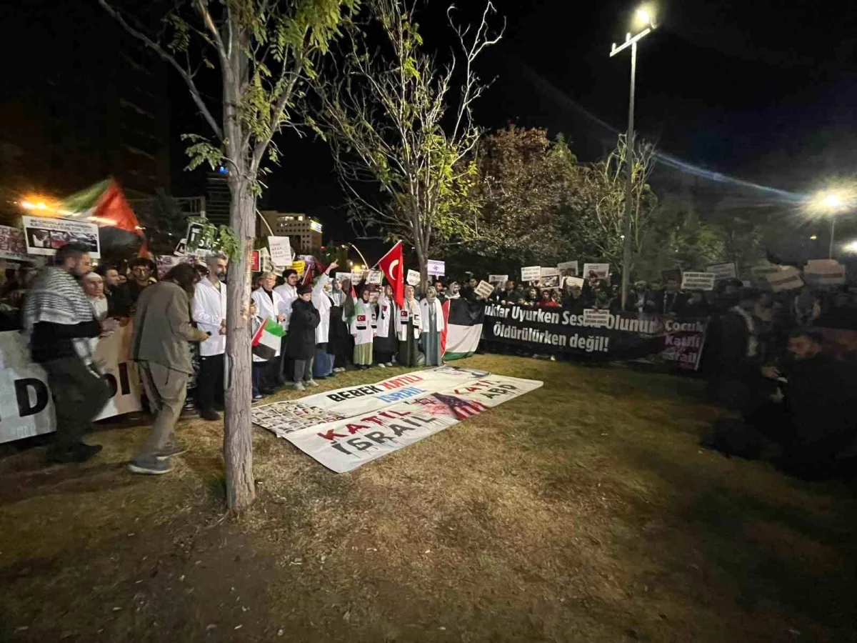Ankara\'da ABD Büyükelçiliği Önünde Filistin\'e Destek Eylemi