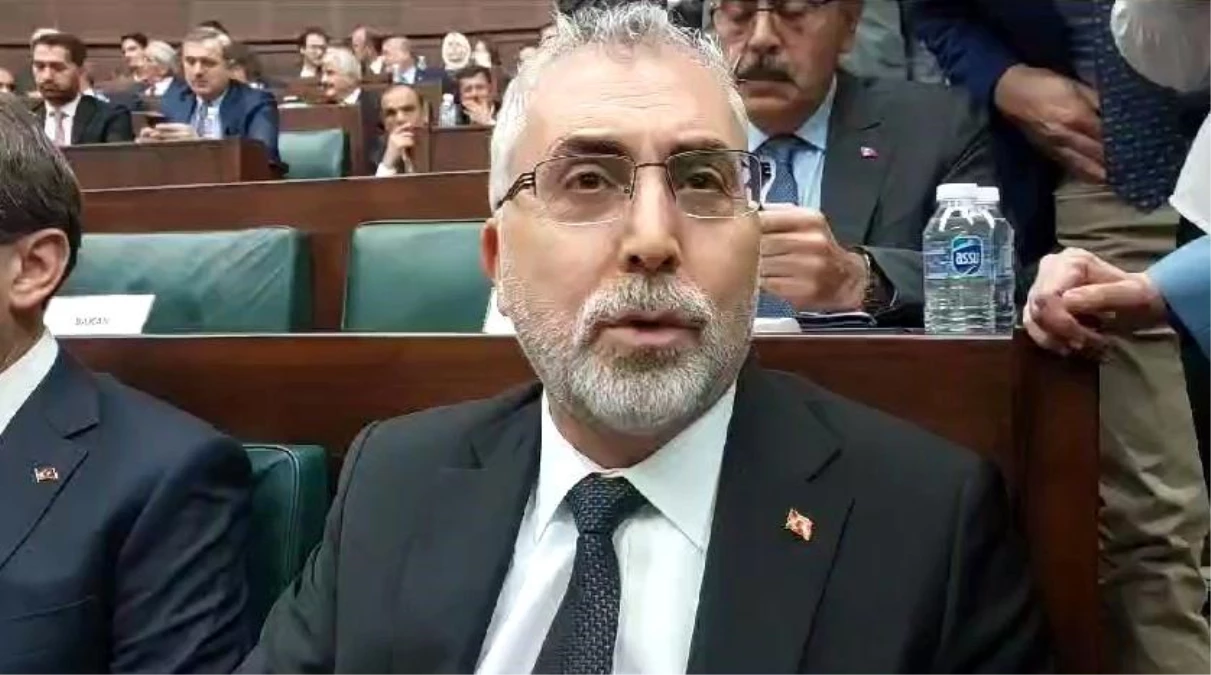 Çalışma ve Sosyal Güvenlik Bakanı Vedat Işıkhan, Asgari Ücret Tespit Komisyonu\'nda işçilerin yer almasıyla ilgili açıklama yaptı