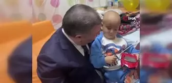 Bakan Koca, Gazzeli yaralı ve kanser hastası çocukları ziyaret etti