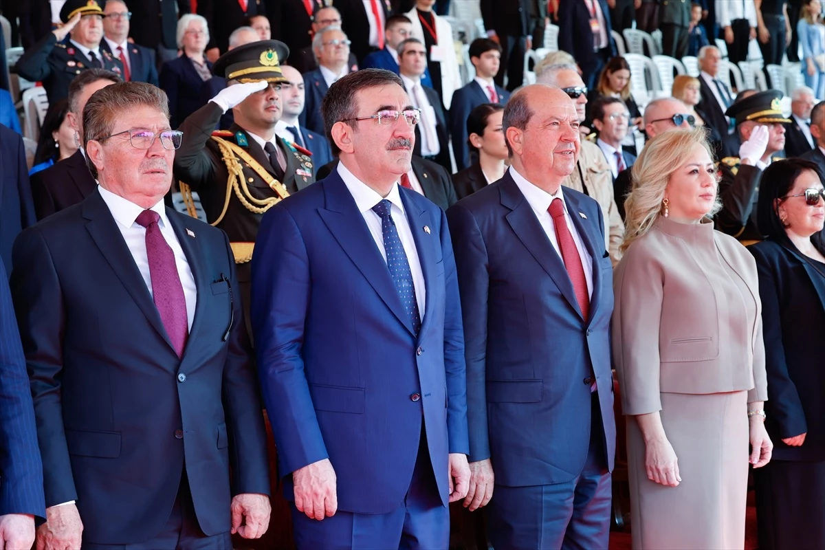 Cumhurbaşkanı Yardımcısı Yılmaz: "15 Kasım, Kıbrıs Türkü\'nü yok saymak isteyenlere inat toprağa, denizlere ve göklere kazınmış özgürlük şiarıdır"