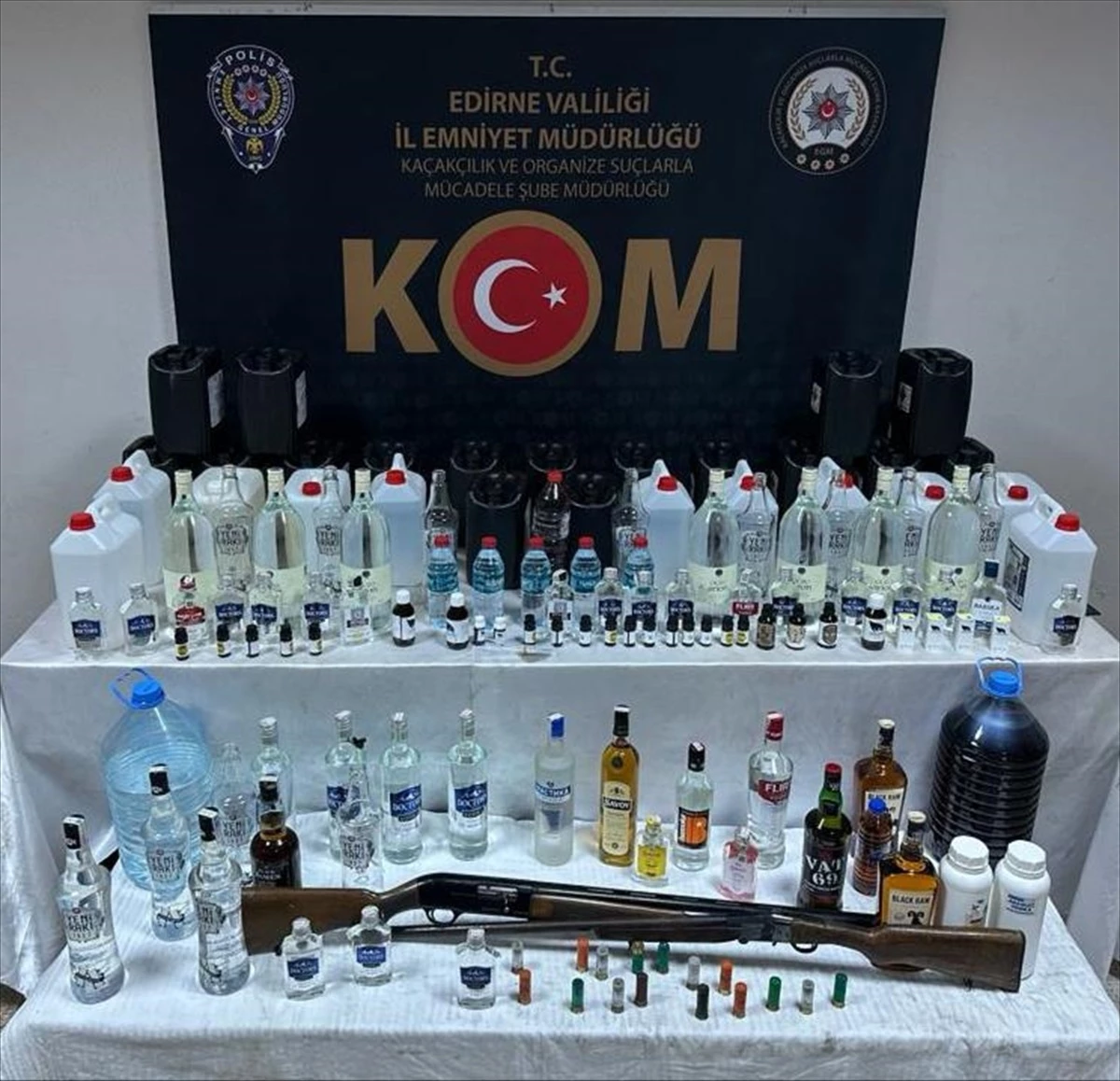 Edirne\'de Kaçakçılık Operasyonu: 6 Şüpheli Gözaltına Alındı