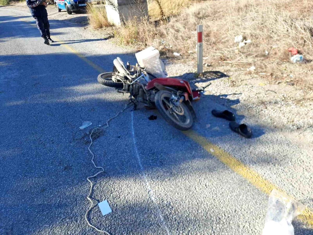 Aydın\'da kamyonet ile motosiklet çarpıştı: 1 kişi ağır yaralandı