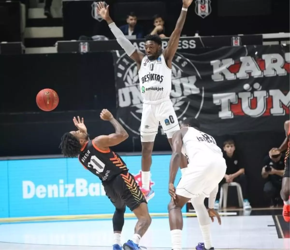 Beşiktaş, London Lions'a mağlup oldu