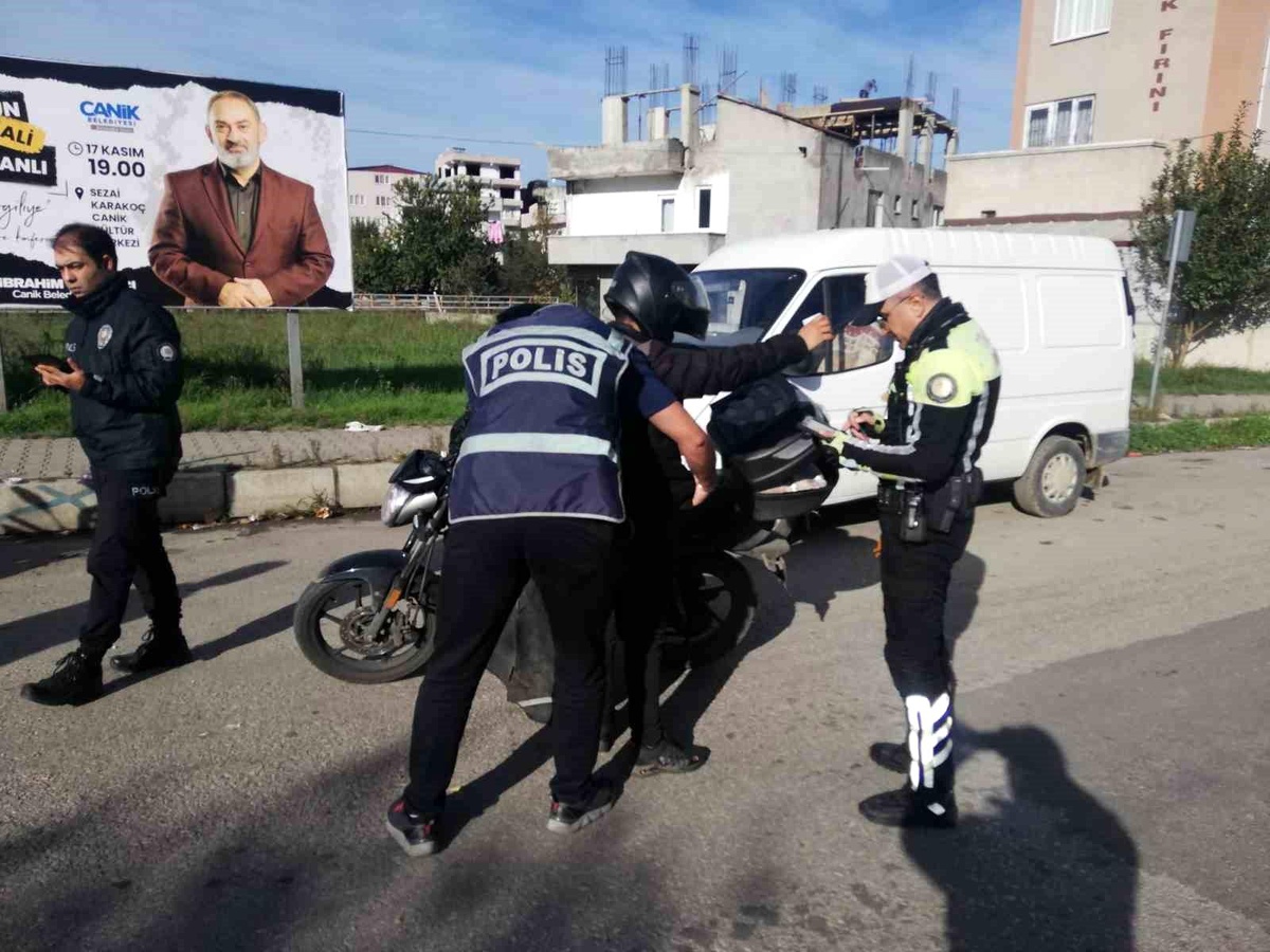 Samsun\'da Motosiklet Uygulaması: 7 Kişi Yaralandı