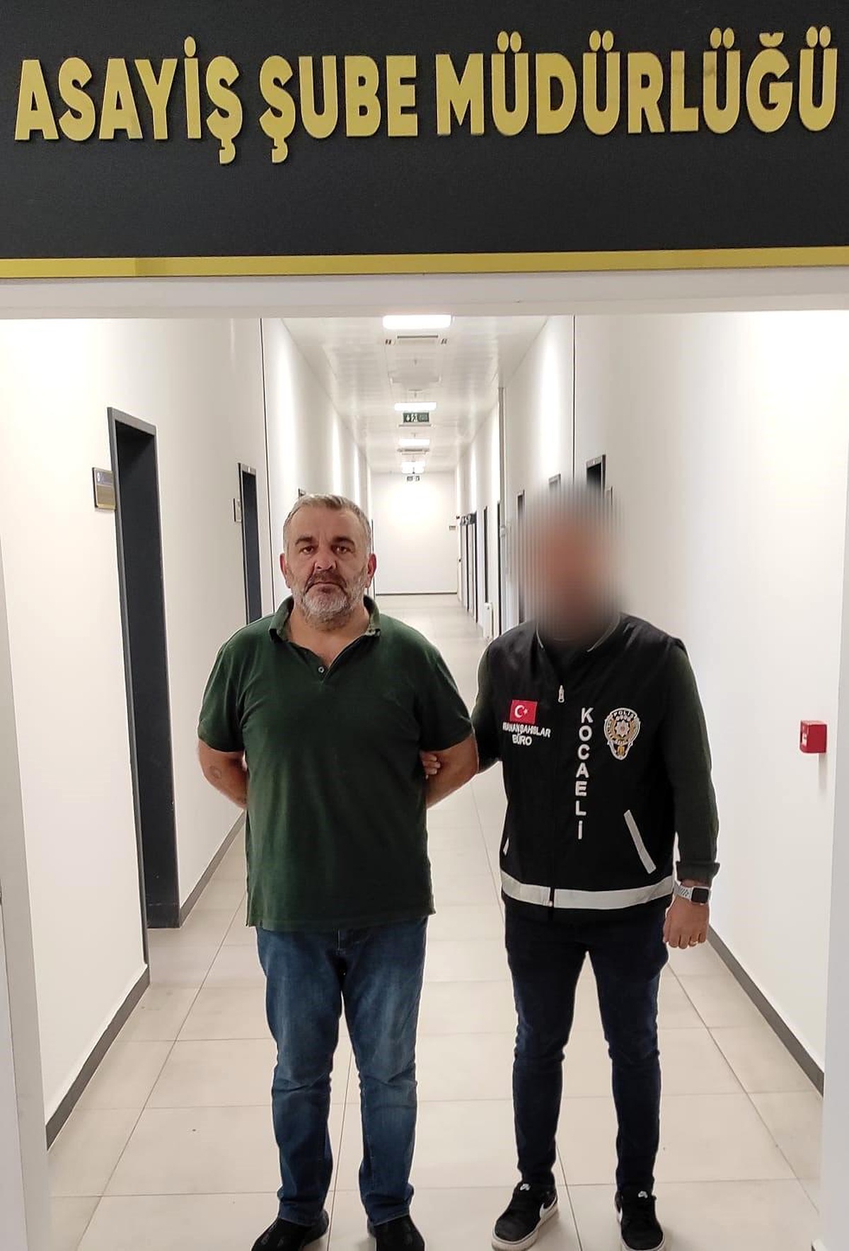 Kocaeli\'de 35 Yıl Hapis Cezasıyla Aranan Hükümlü Yakalandı