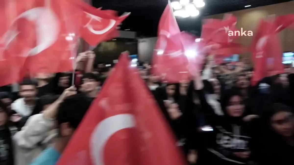 Adana Büyükşehir Belediyesi, Gençleri \'Atatürk\' Filmiyle Buluşturdu