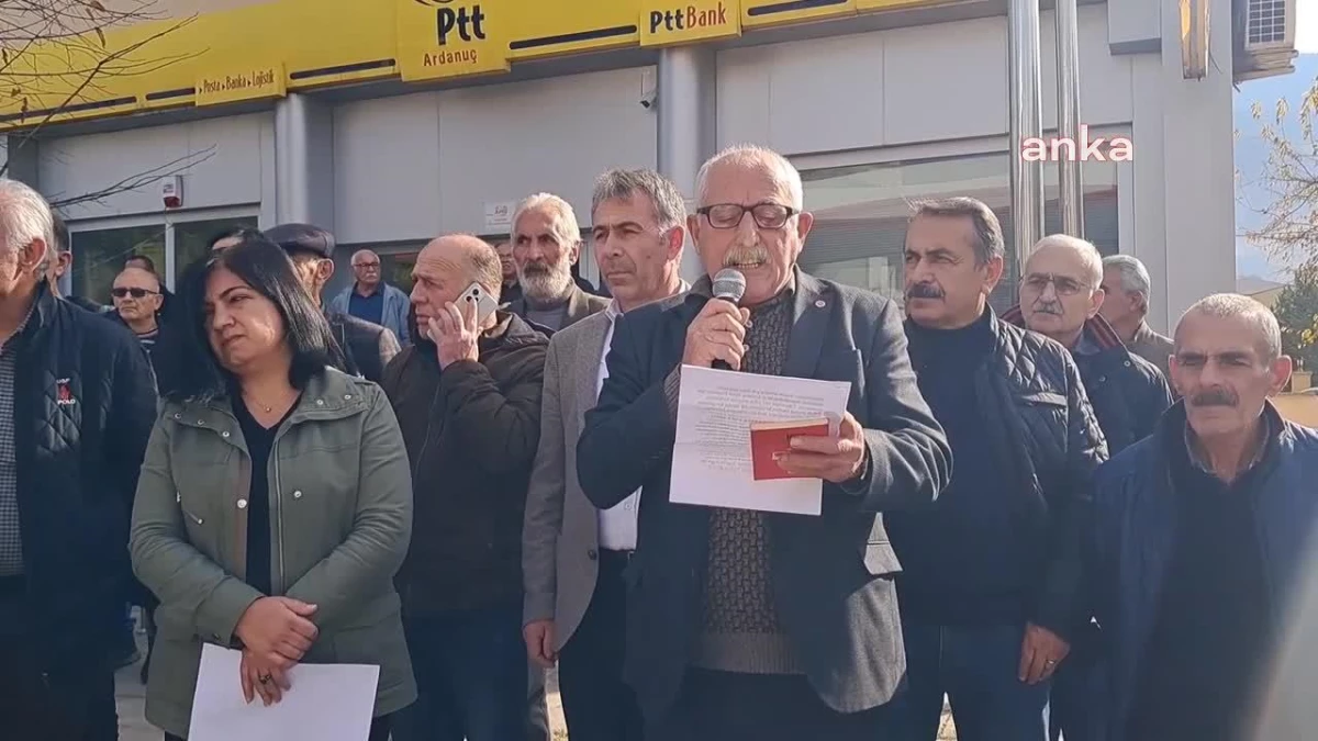 CHP ve Sol Parti, Yargıtay\'a Anayasa Kitapçığı Gönderdi